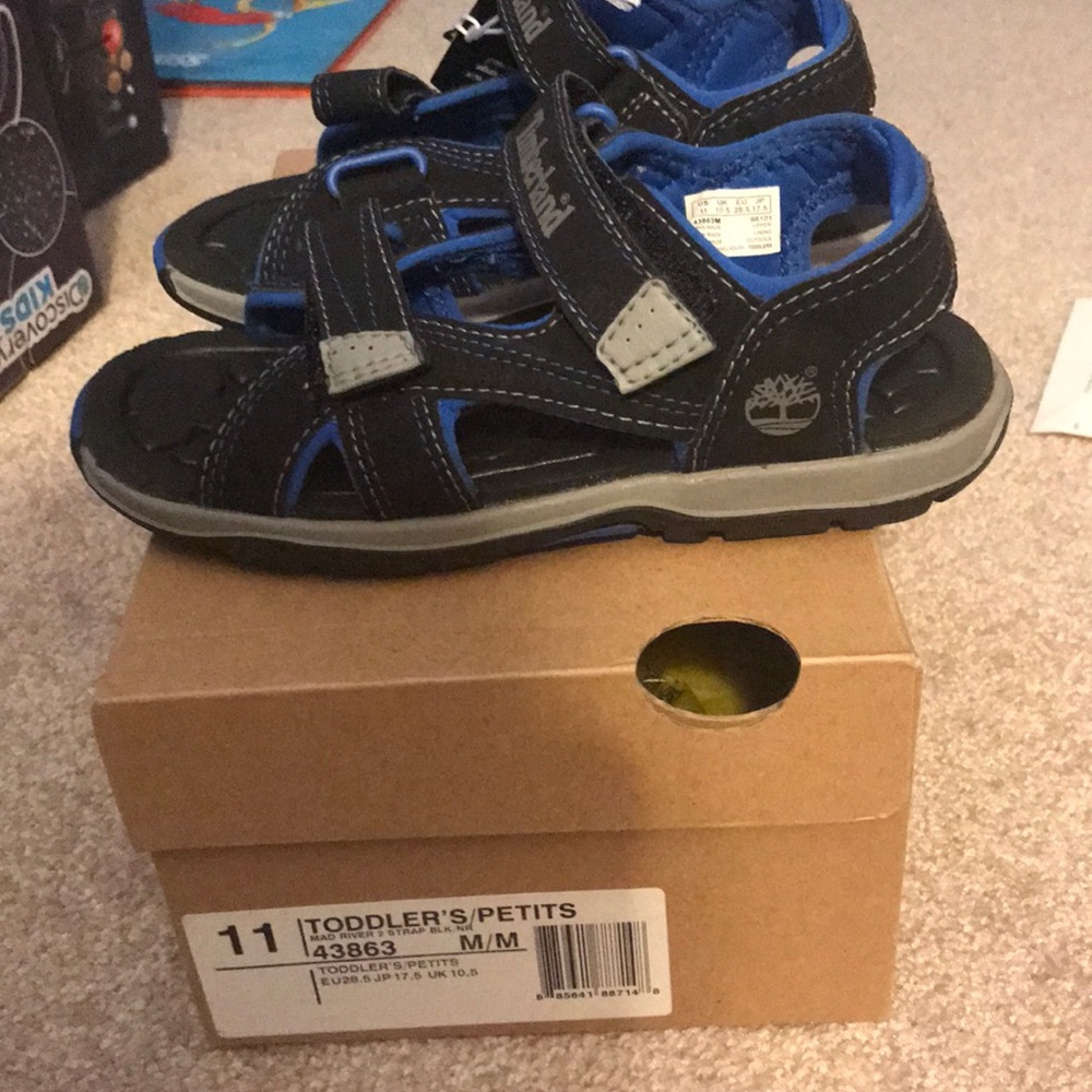 Boys sandals